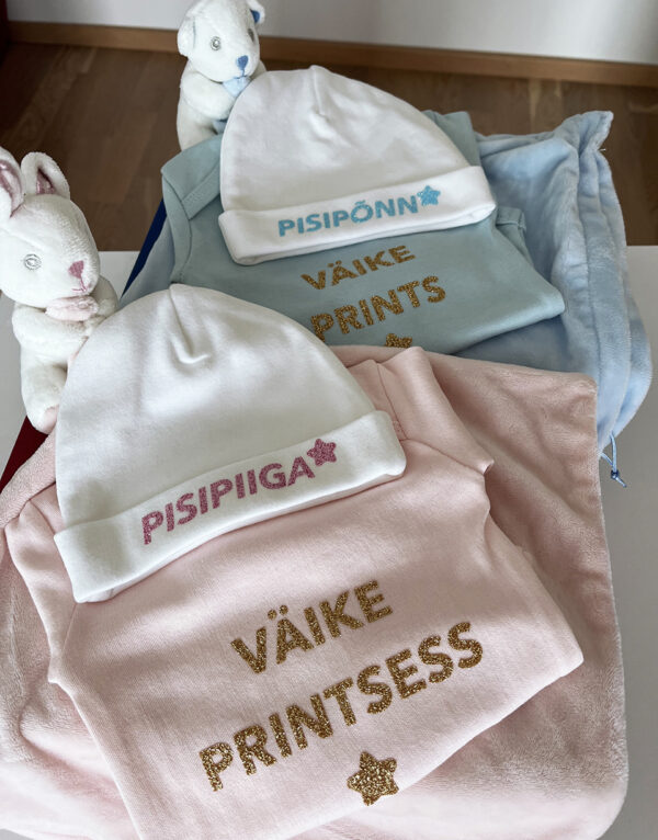 Oma disainiga vastsündinute komplekt